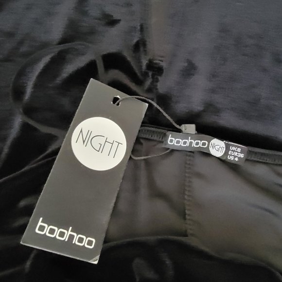 BooHoo Night Velvet w/ Rose Appliques Midi Dress - Picture 4 of 5